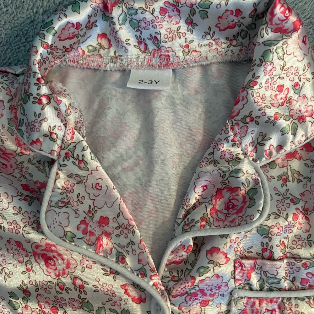 Toddler Girls Floral Pajama Set Unbranded Shirt Shorts  100% Polyester 2-3Y - Picture 4 of 6